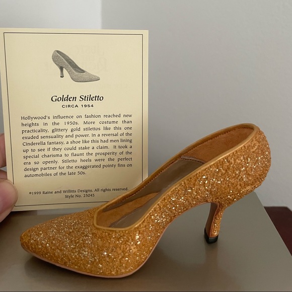 Just the Right Shoe Collection by Raine - Picture 7 of 11